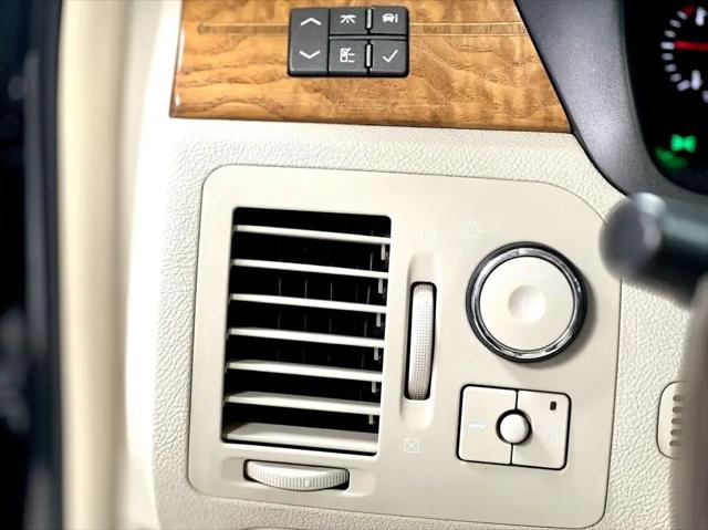 2011 Cadillac DTS Platinum Collection