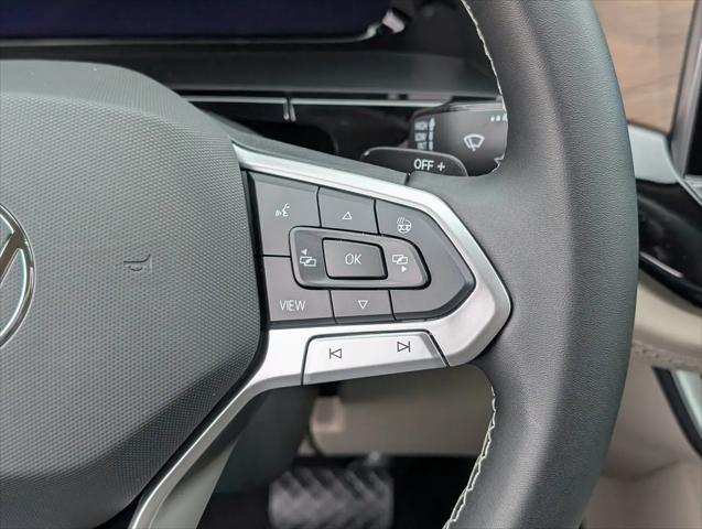 2026 Volkswagen Atlas SE with Technology