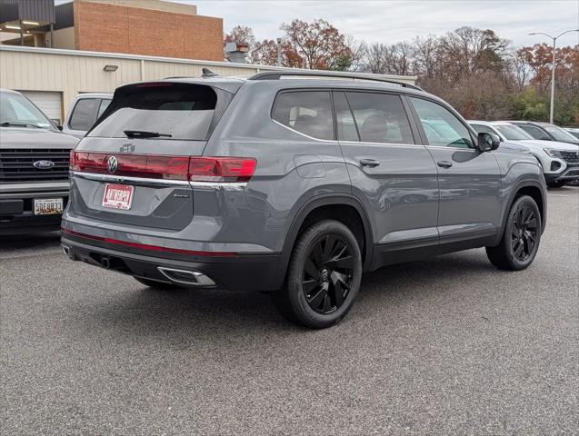 2026 Volkswagen Atlas SE with Technology