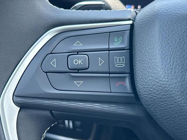 2025 Jeep Grand Cherokee L Laredo X 4x2