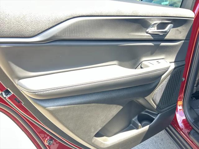2025 Jeep Grand Cherokee L Laredo X 4x2