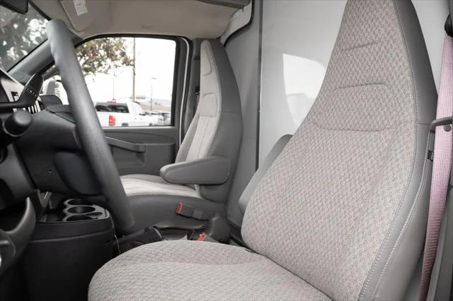 2024 Chevrolet Express Cutaway Work Van