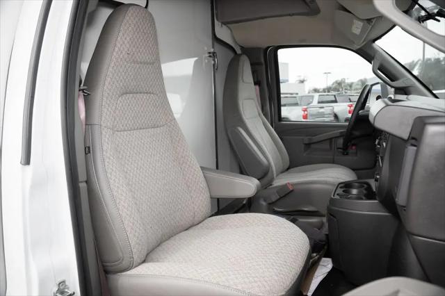 2024 Chevrolet Express Cutaway Work Van