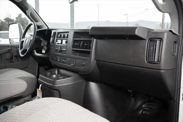 2024 Chevrolet Express Cutaway Work Van