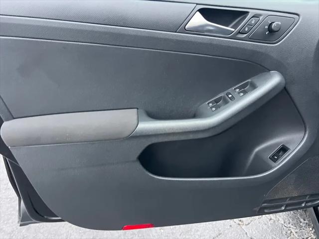 2011 Volkswagen Jetta 2.0L S