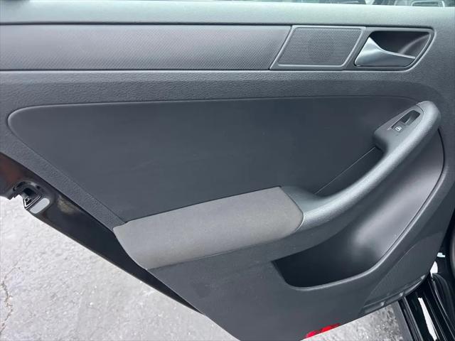 2011 Volkswagen Jetta 2.0L S