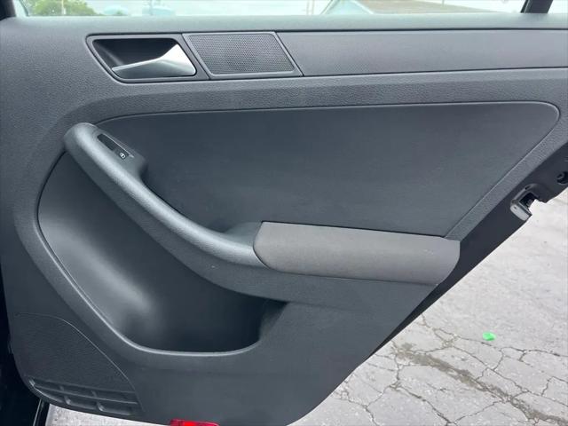 2011 Volkswagen Jetta 2.0L S