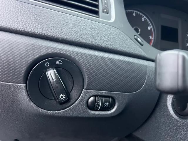 2011 Volkswagen Jetta 2.0L S