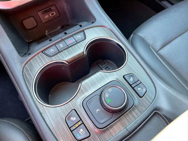 2023 GMC Acadia FWD SLT