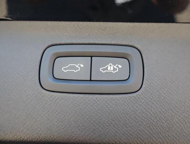 2024 Volvo XC90 B6 Plus Bright Theme 7-Seater