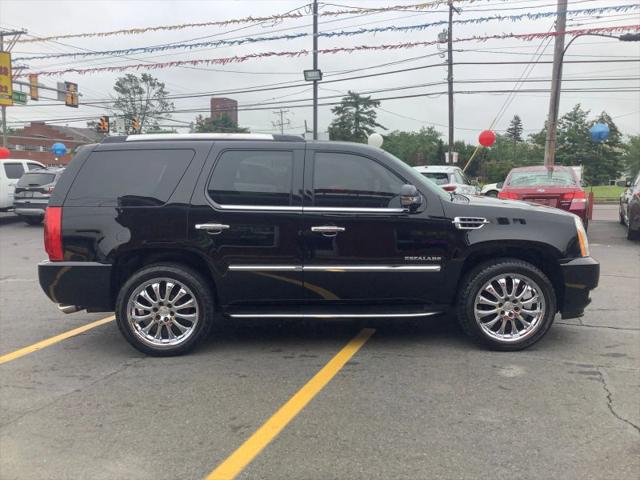 2011 Cadillac Escalade Luxury
