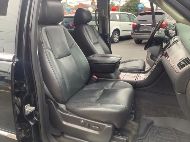 2011 Cadillac Escalade Luxury