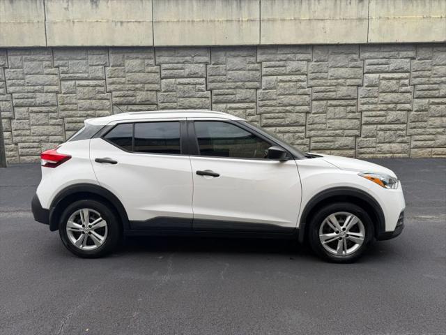 2019 Nissan Kicks S