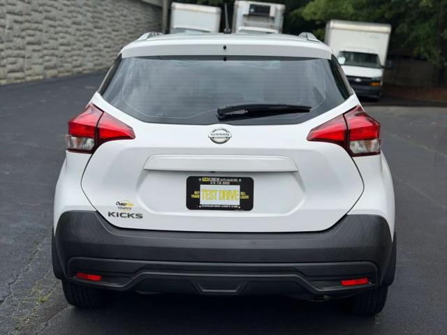 2019 Nissan Kicks S