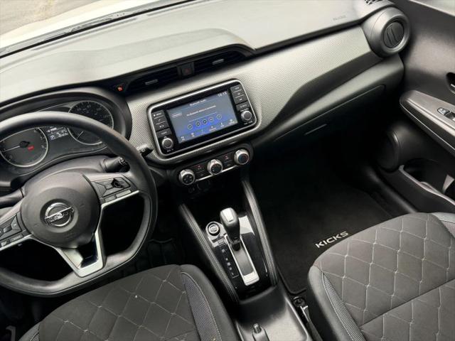 2019 Nissan Kicks S