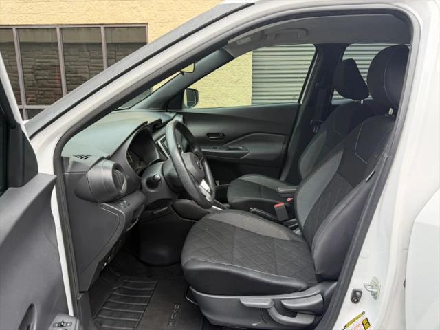 2019 Nissan Kicks S