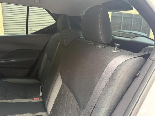 2019 Nissan Kicks S