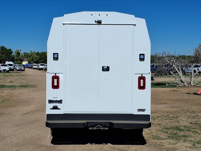 2025 Ford Transit Cutaway Base