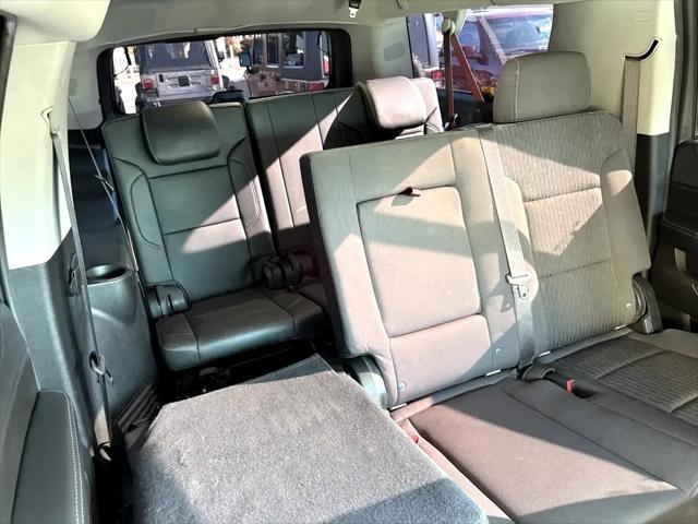 2020 Chevrolet Suburban 4WD Commercial Fleet