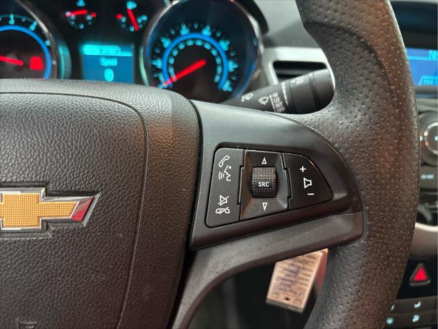 Used 2015 Chevrolet Cruze For Sale in Wilmington, OH