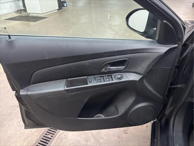 Used 2015 Chevrolet Cruze For Sale in Wilmington, OH
