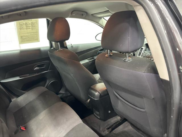 Used 2015 Chevrolet Cruze For Sale in Wilmington, OH