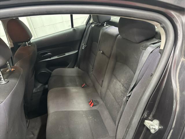 Used 2015 Chevrolet Cruze For Sale in Wilmington, OH