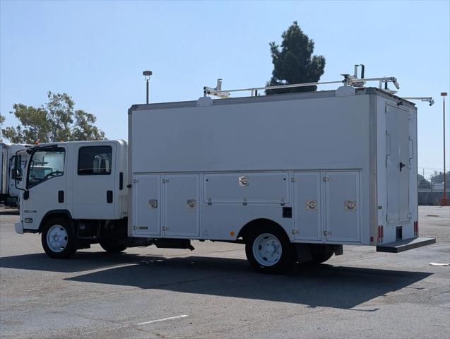2017 Isuzu NPR Crew Cab