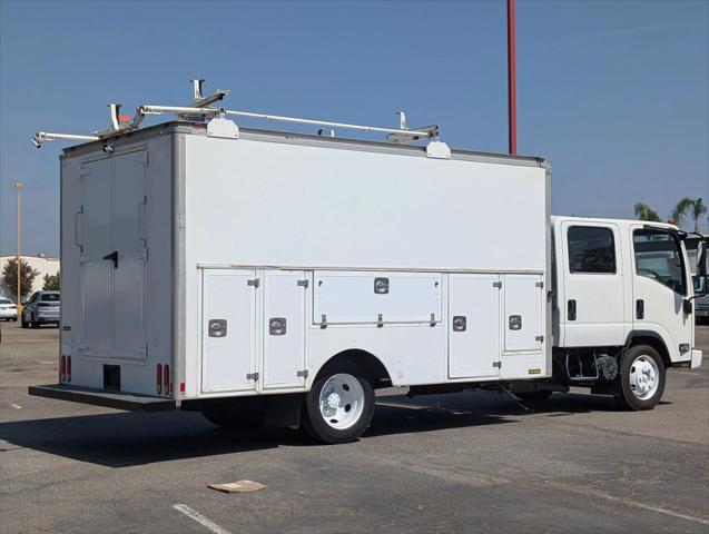 2017 Isuzu NPR Crew Cab
