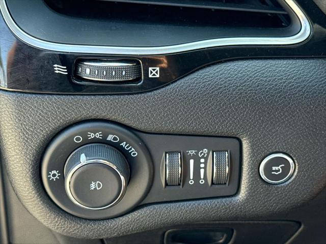 2023 Jeep Cherokee Altitude Lux 4x4