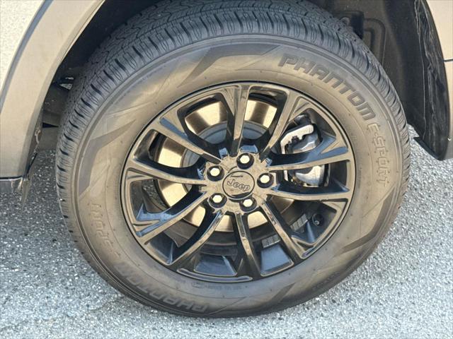2023 Jeep Cherokee Altitude Lux 4x4