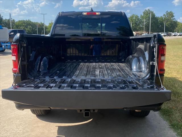 2025 Ram 1500 Tradesman Crew Cab 4x4 5'7" Box