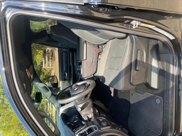 2025 Ram 1500 Tradesman Crew Cab 4x4 5'7" Box