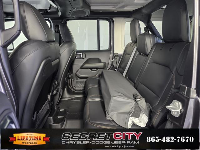 2025 Jeep Wrangler 4-Door Sahara 4x4