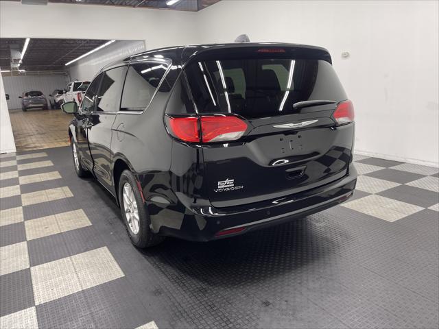 2026 Chrysler Voyager VOYAGER LX