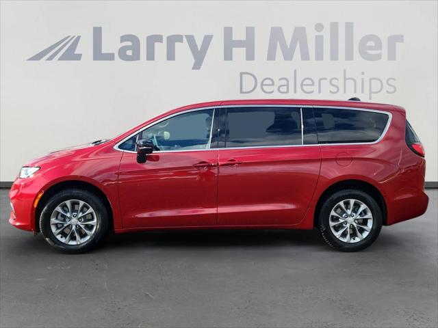 2026 Chrysler Pacifica PACIFICA SELECT AWD