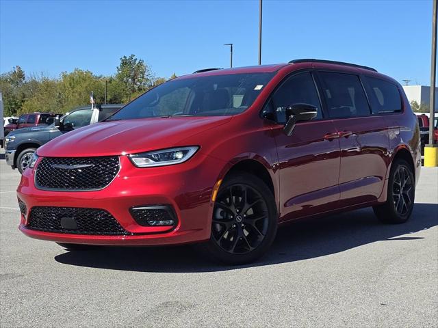 2026 Chrysler Pacifica PACIFICA SELECT AWD