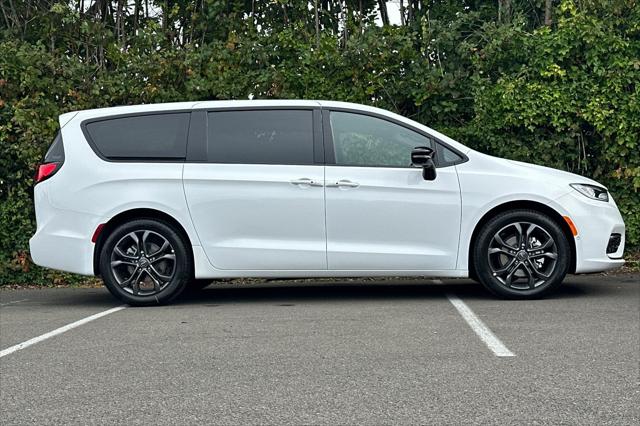 2026 Chrysler Pacifica PACIFICA SELECT 2026 Chrysler Pacifica PACIFICA SELECT