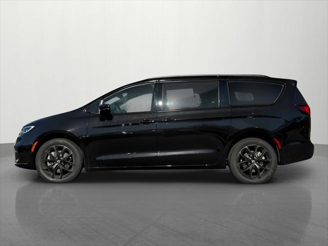 2026 Chrysler Pacifica PACIFICA LIMITED AWD