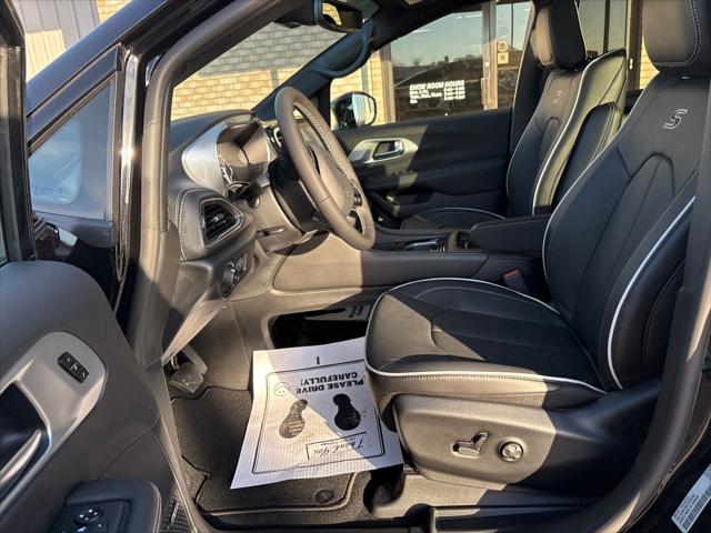 2026 Chrysler Pacifica PACIFICA LIMITED 2026 Chrysler Pacifica PACIFICA LIMITED