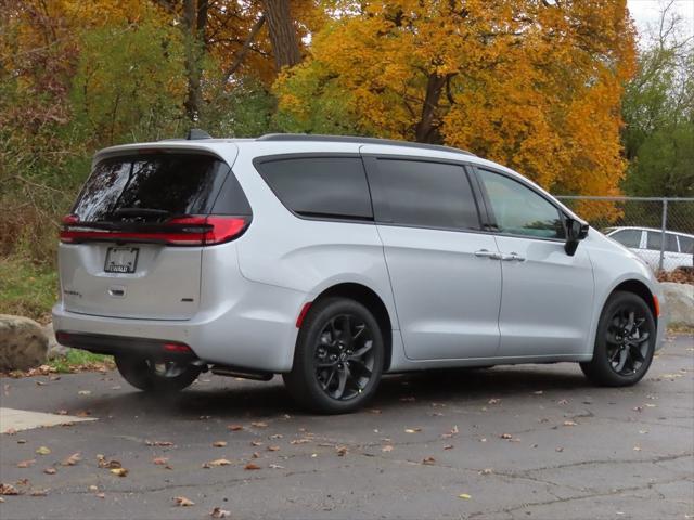 2026 Chrysler Pacifica PACIFICA SELECT AWD 2026 Chrysler Pacifica PACIFICA SELECT AWD