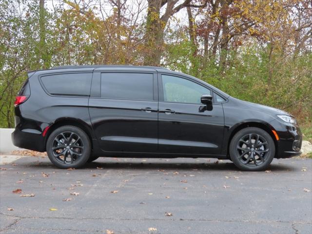 2026 Chrysler Pacifica PACIFICA SELECT AWD 2026 Chrysler Pacifica PACIFICA SELECT AWD