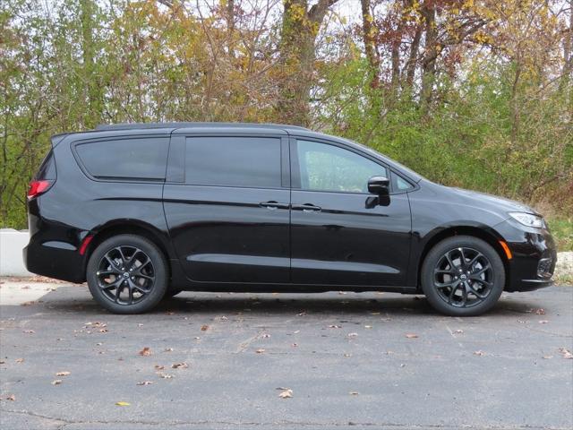 2026 Chrysler Pacifica PACIFICA SELECT AWD 2026 Chrysler Pacifica PACIFICA SELECT AWD