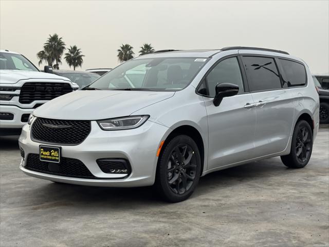 2026 Chrysler Pacifica PACIFICA LIMITED AWD