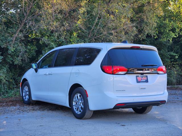 2026 Chrysler Voyager VOYAGER LX
