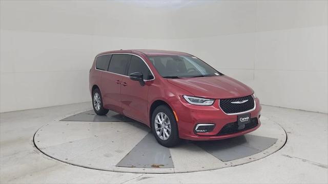 2026 Chrysler Pacifica Select AWD