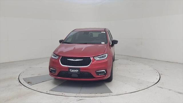 2026 Chrysler Pacifica Select AWD