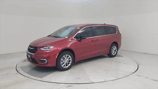 2026 Chrysler Pacifica Select AWD