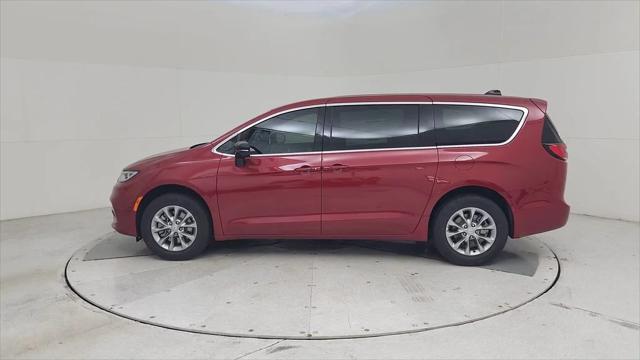 2026 Chrysler Pacifica Select AWD