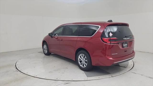 2026 Chrysler Pacifica Select AWD